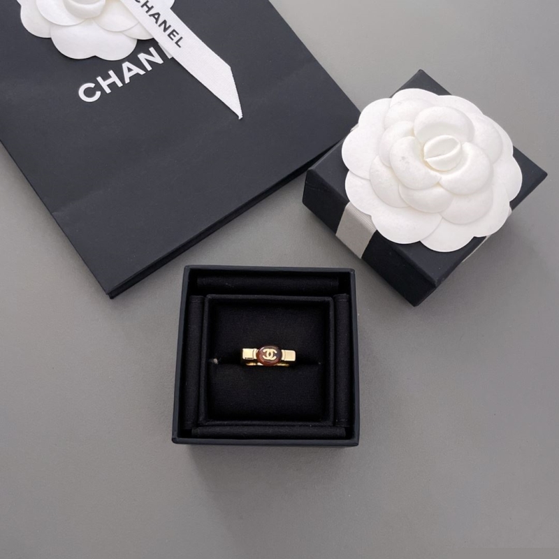 Ch*el rings